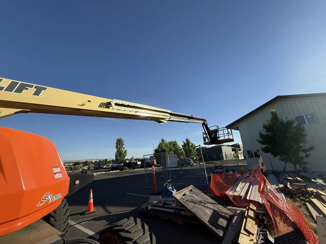 Lift equipment supporting work at the building at Walla Walla Veterans Home